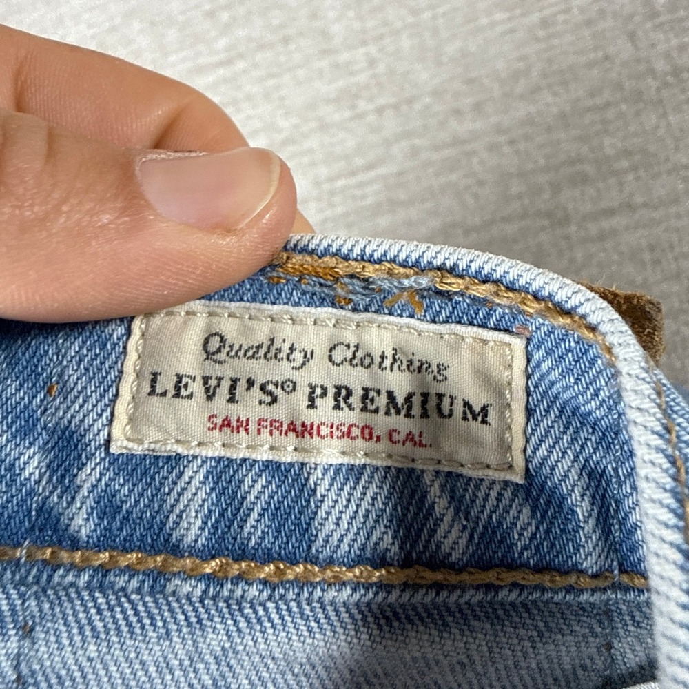 Levi's 501 S Jeans Womens 32x27 Light Blue Skinny Stretch Button Fly 31/28 - Picture 4 of 10